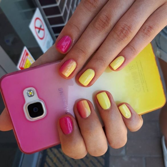 Gel Polish - DN161 Neon Magenta